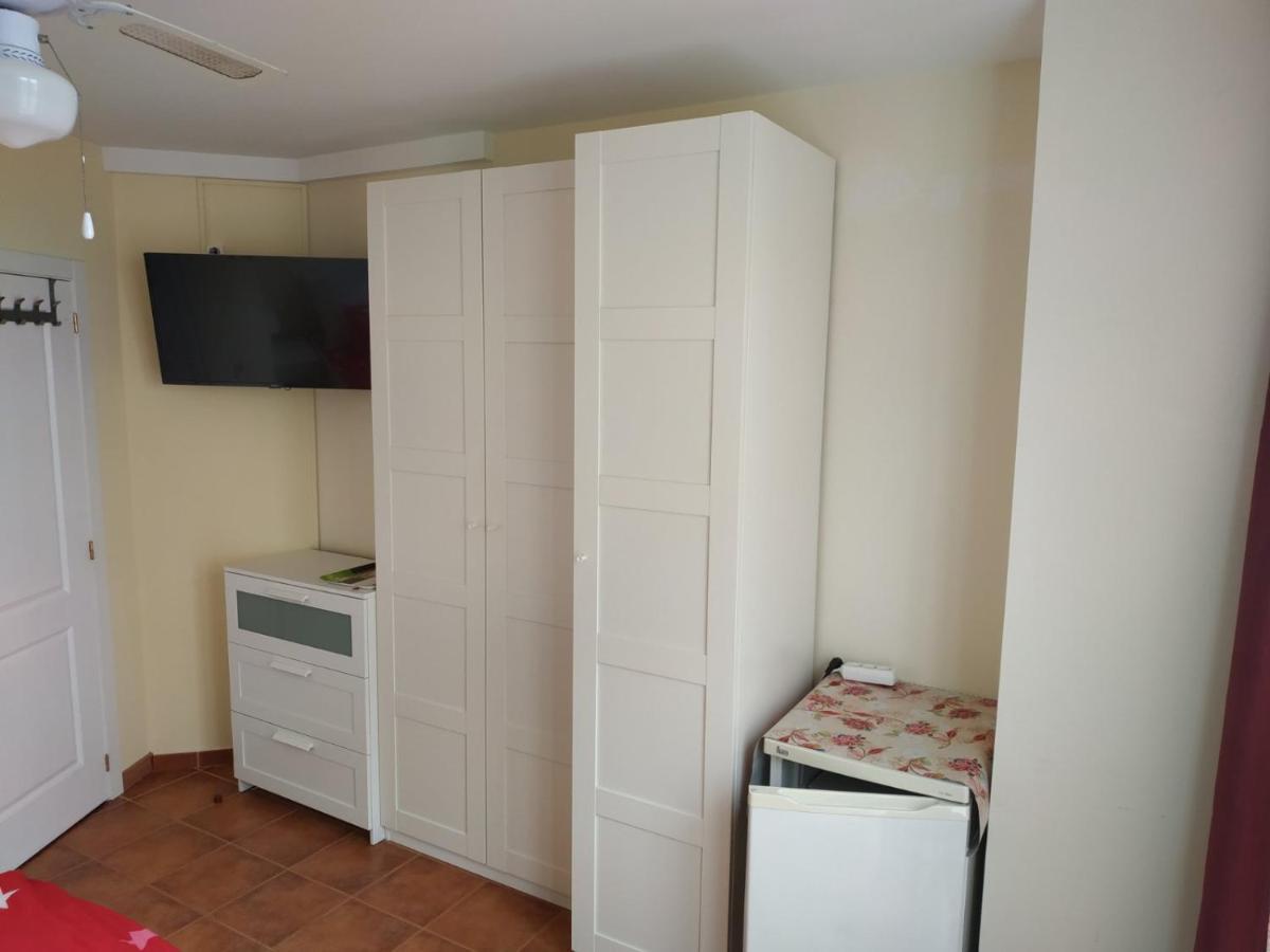 Habitacion Con Refrigerador Propio Cerca Del Aeropuerto San Isidro  Εξωτερικό φωτογραφία